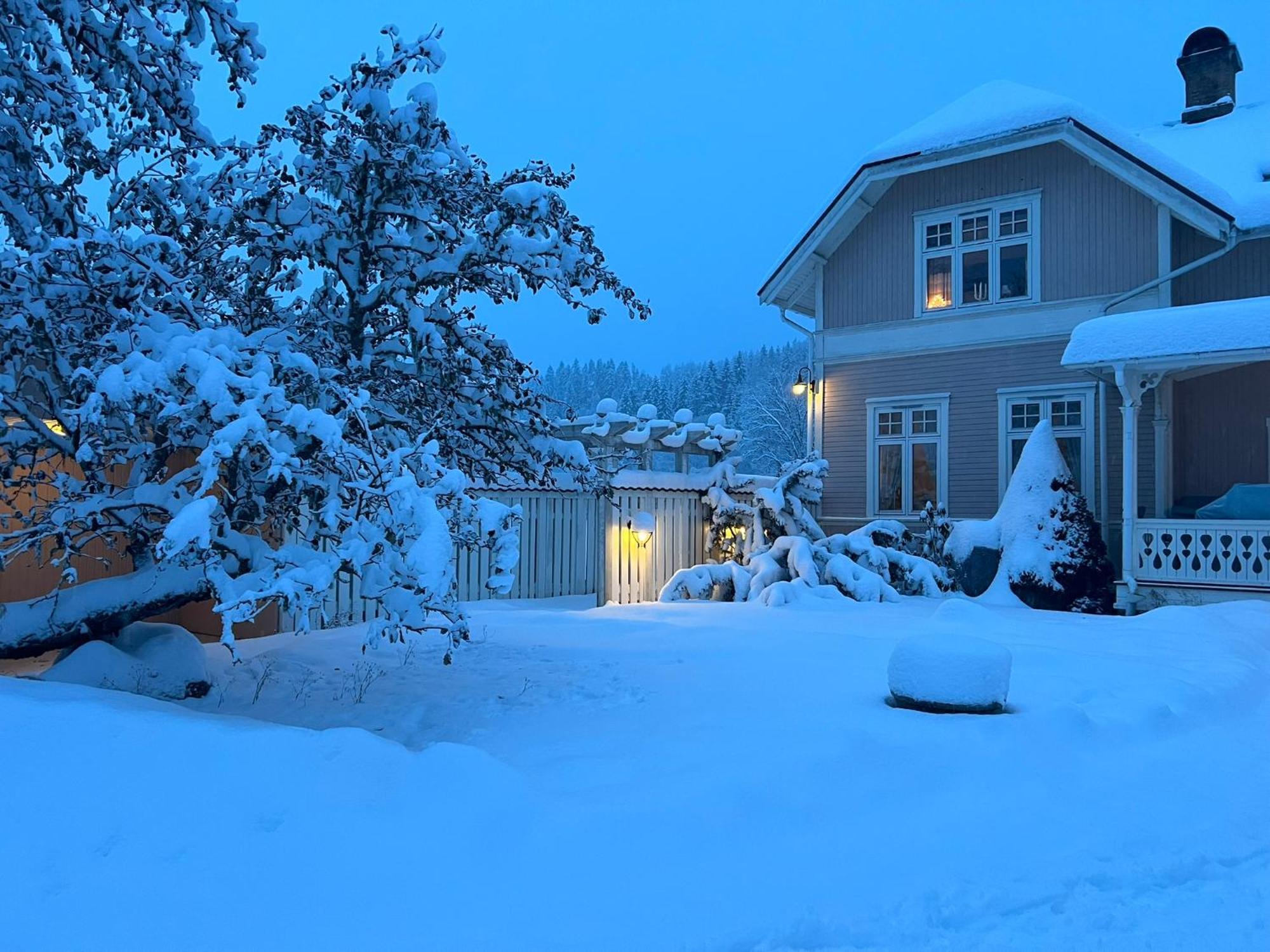 Rosa Huset Osebol Stöllet Exterior foto