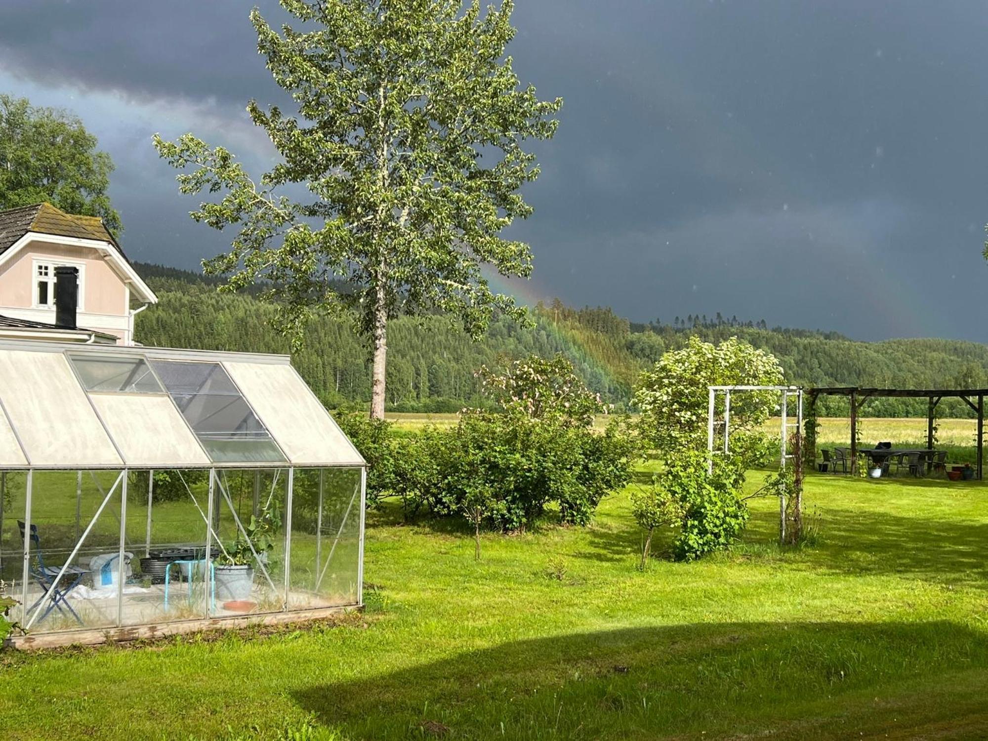 Rosa Huset Osebol Stöllet Exterior foto