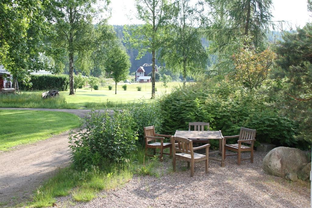 Rosa Huset Osebol Stöllet Exterior foto